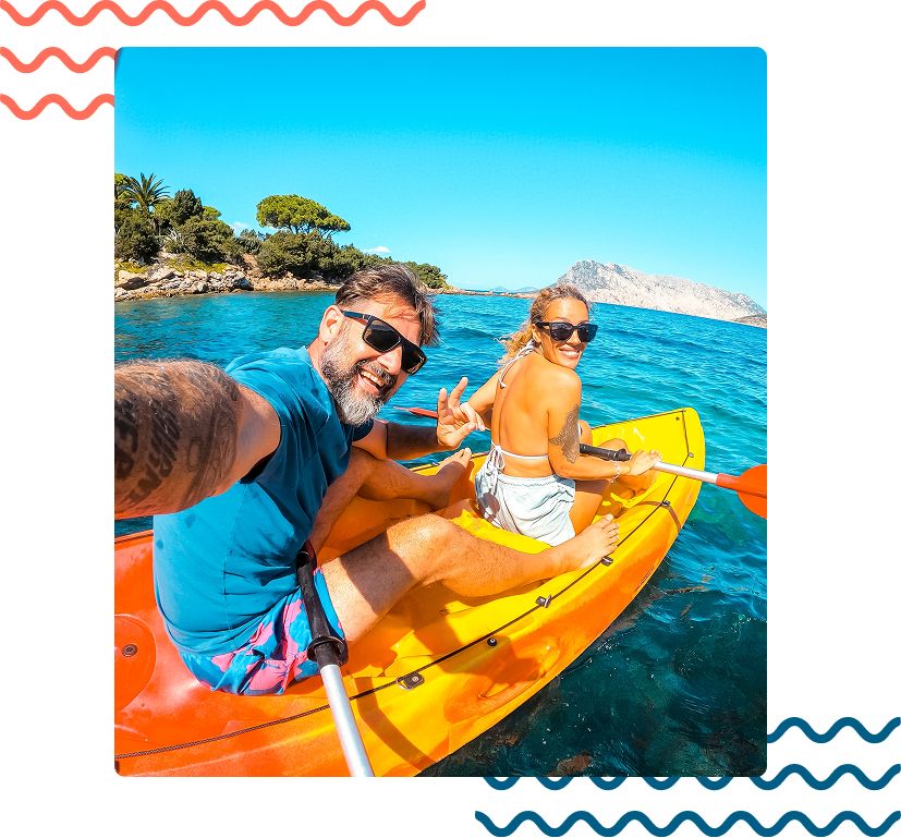couple-kayak